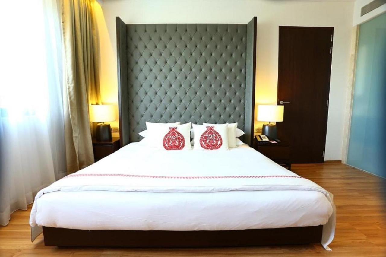 Vivanta Guwahati Buitenkant foto