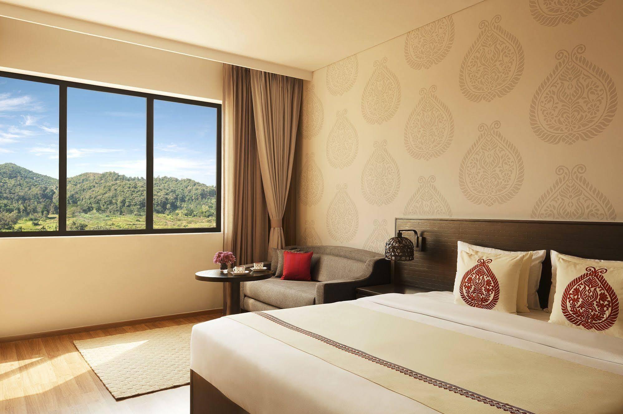 Vivanta Guwahati Buitenkant foto