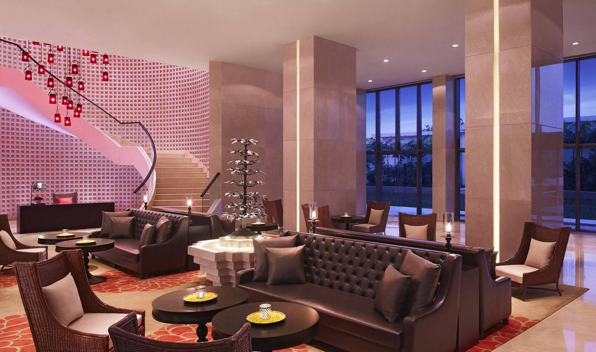 Vivanta Guwahati Buitenkant foto